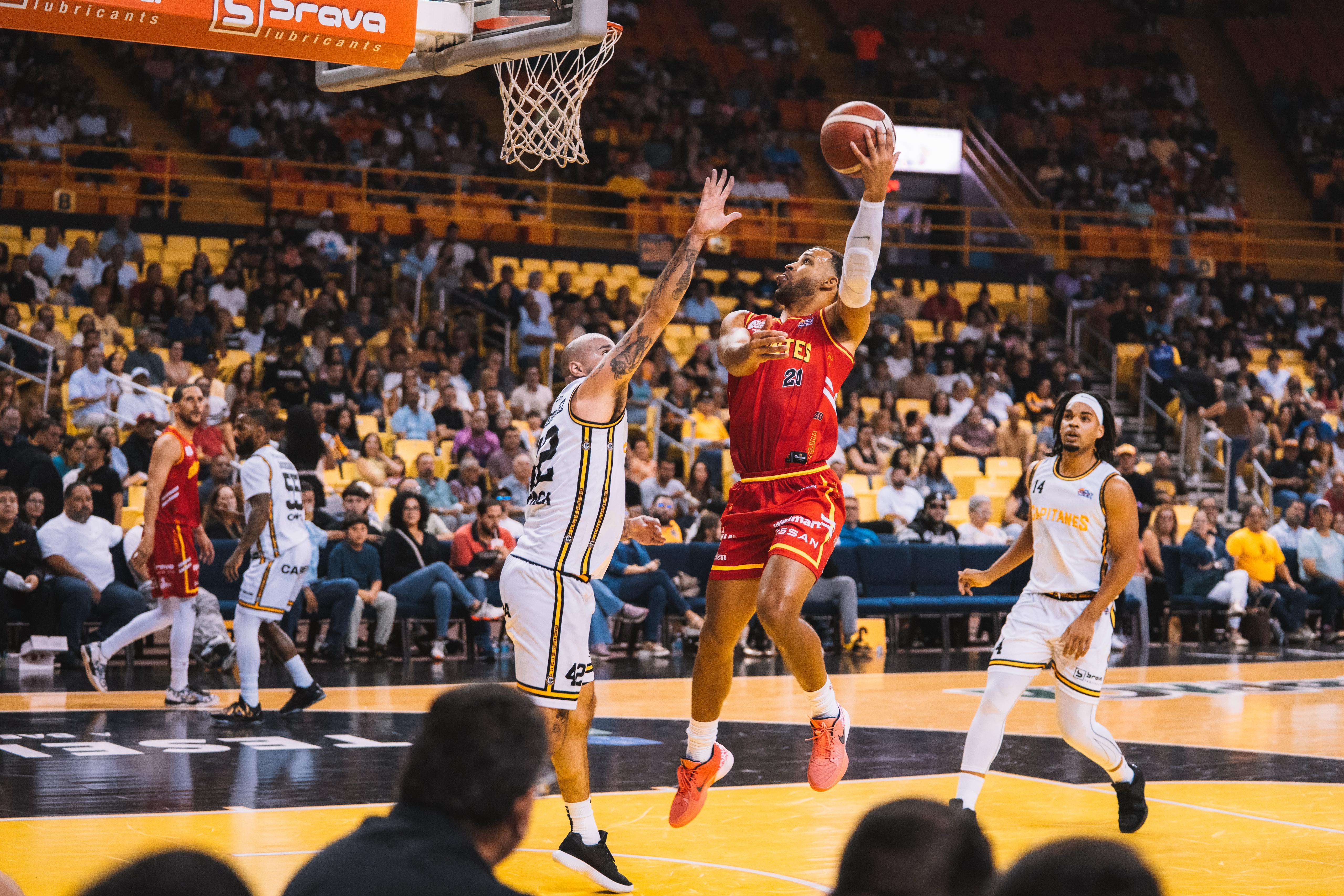 Gigantes le devuelven la derrota a los Capitanes en Arecibo