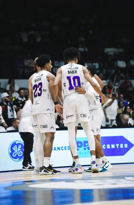 Vaqueros igual la serie en la Mangual con victoria 73-71