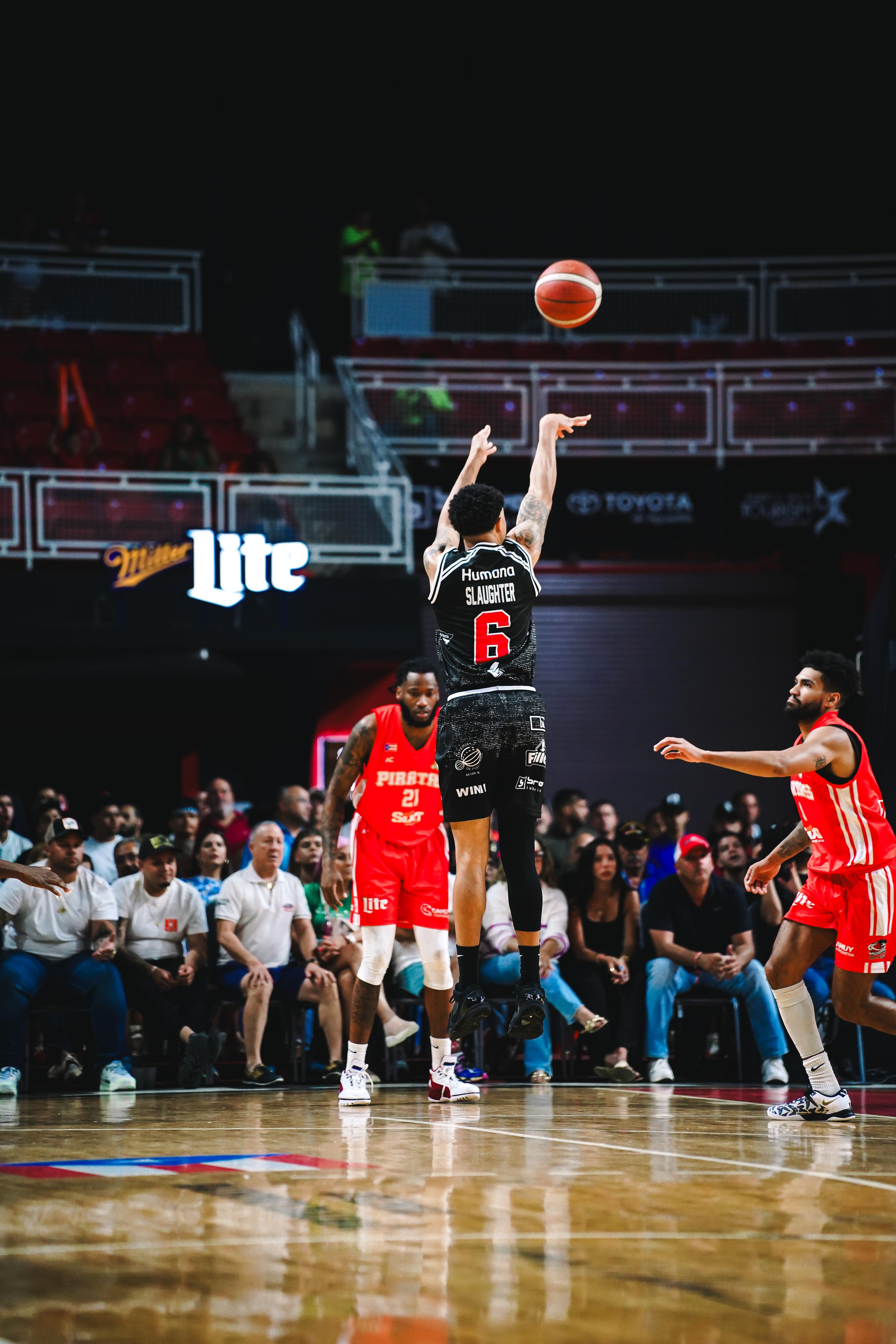 A un séptimo juego Gigantes y Piratas