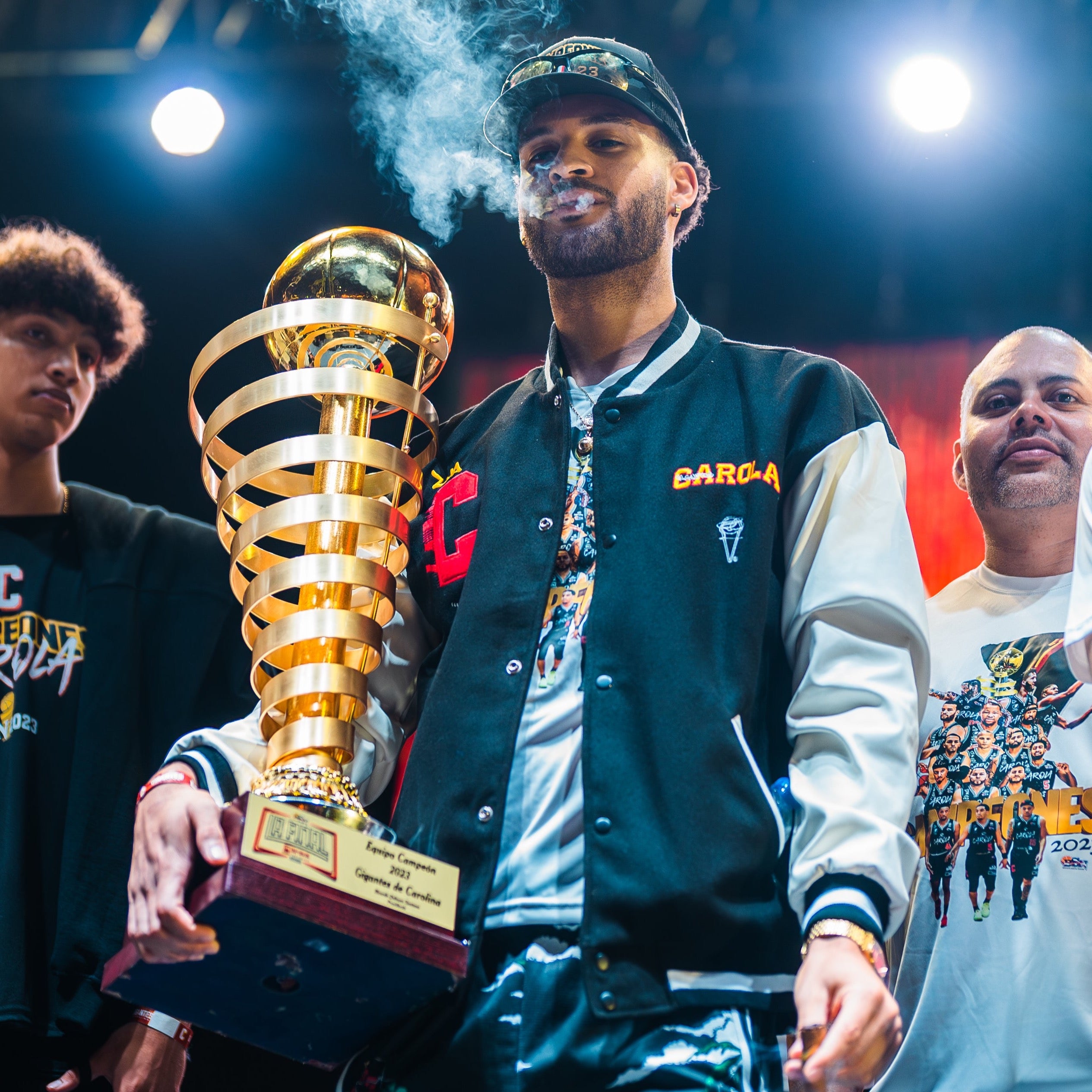 Abrigo Blanco y Negro Varsity Apolo