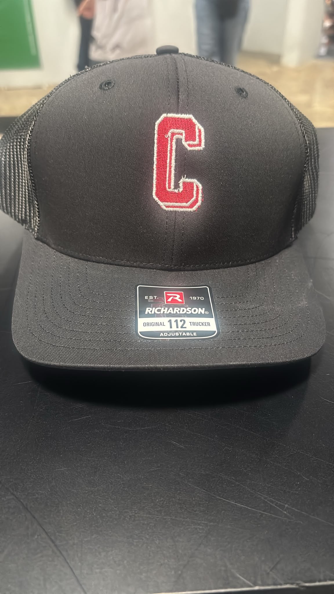 Gorra La C negra
